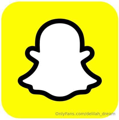 **HEY BABES....IT'S OFFICIAL I NOW HAVE A PREMIUM SNAPCHAT!!..