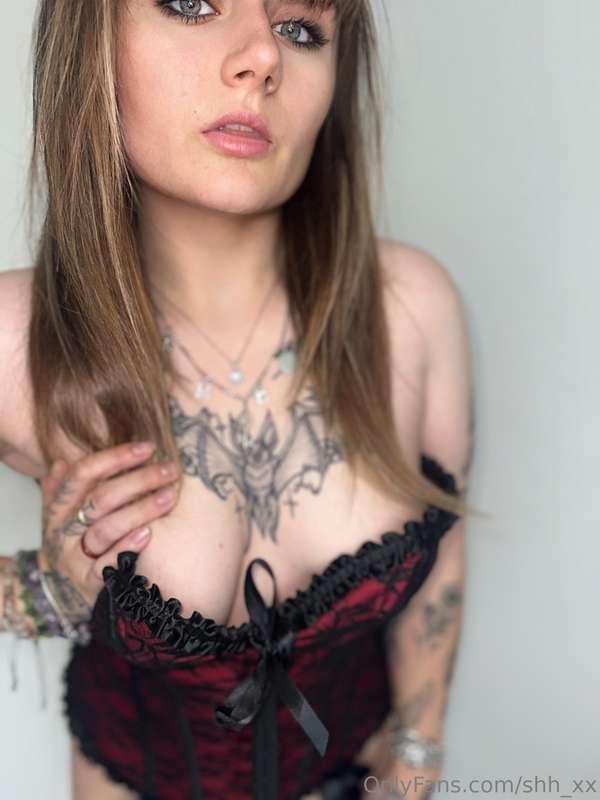 Just want to lift this down and show you the view 🥵🍒
