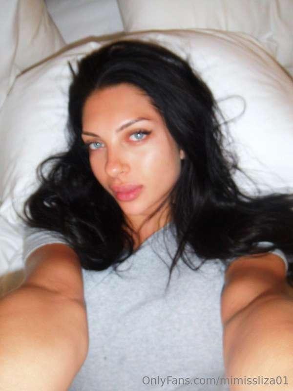 saved you a place on bed😏