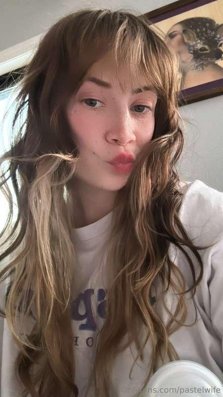 can i have kiss please? :3 