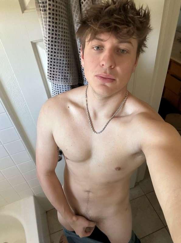 Need a shower buddy, wanna join? 