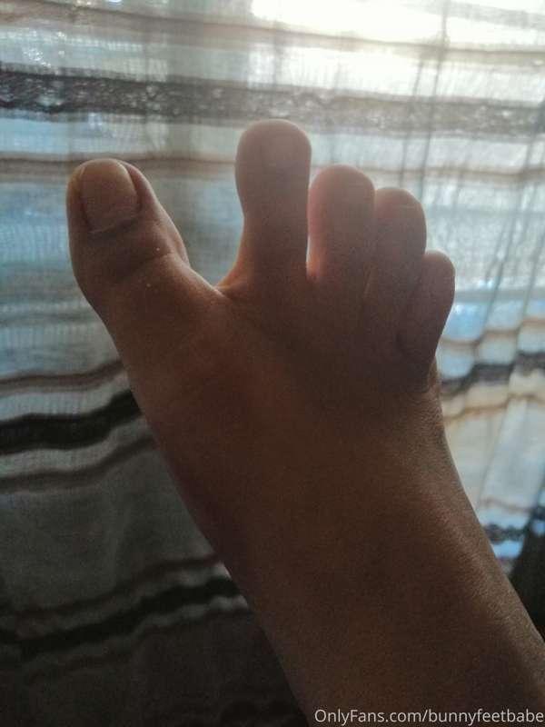 Morning 😈 Should I paint this little toes?