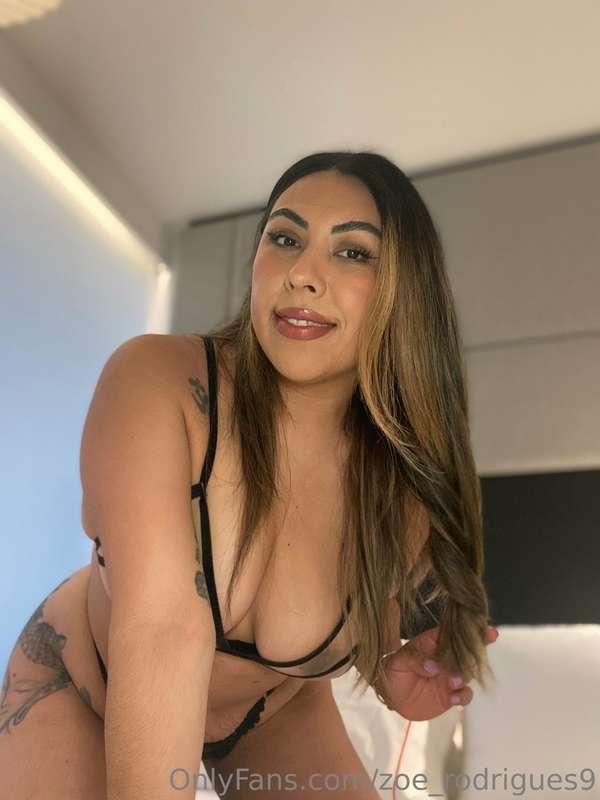 I want to cuddle and spoon tonight 🥰