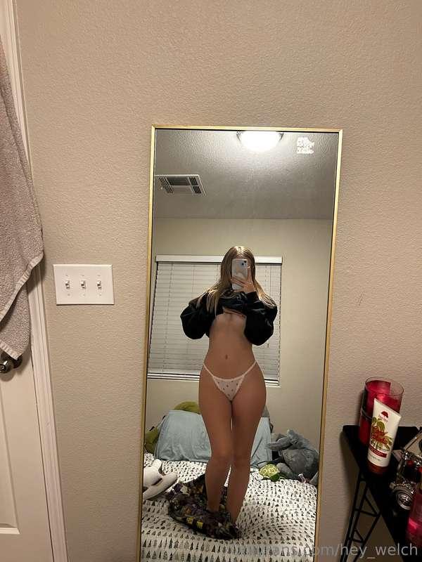 You can stare… but can you handle?😍