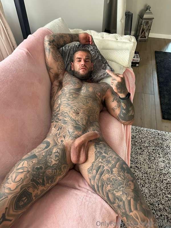 Goooood morning from your daddy😈😈😈