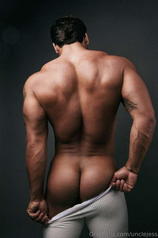 This is one peach I know you'd like to eat...