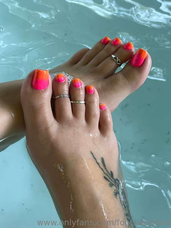 footsiegalore image #1