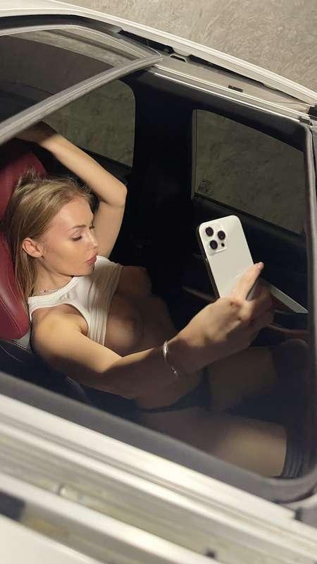 My friend got her car, so expect a lot of naked content in it 😈🔥🔥🔥

#fyp #wollfans #public #blonde #goddess #boobs #nude #video #pawg