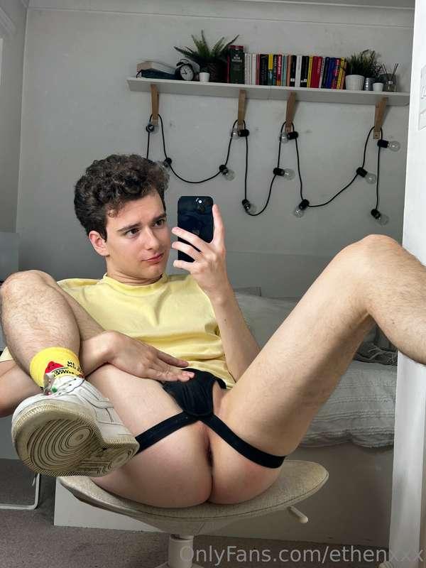 slip it in bro 🥰