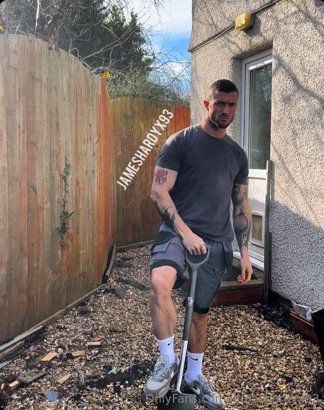 Playing around in the garden 😝