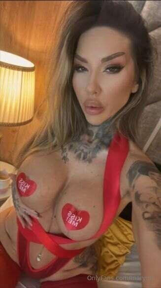 💛 BADDEST BLONDE on your screen 💛 @lexxxyxo 😈Big curves, bol..