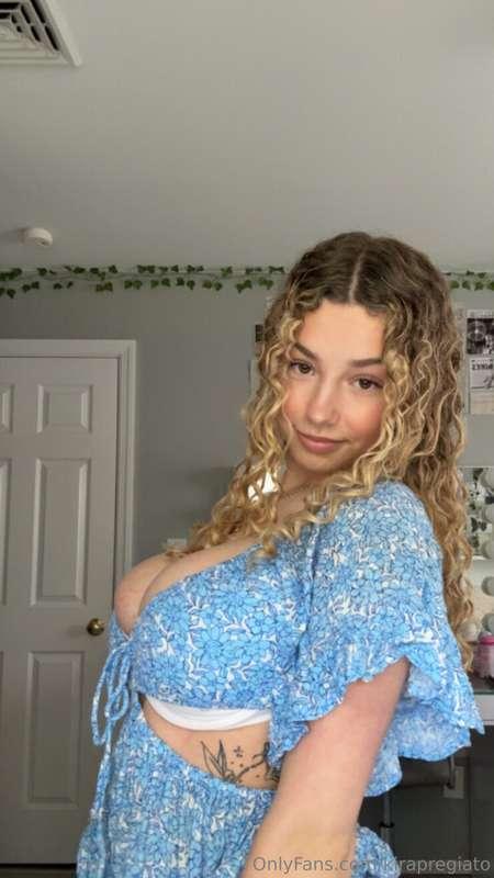 this literally was my favorite dress 🥺 I think it’s too smal..