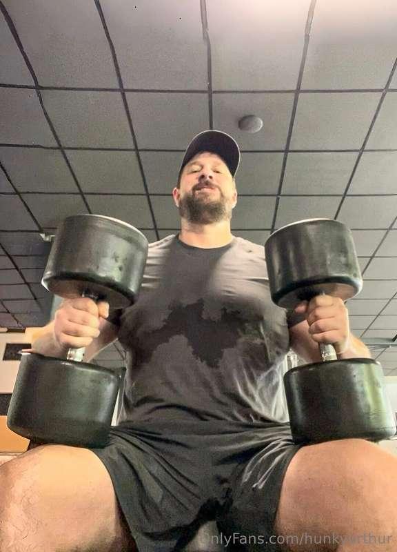 How my Saturday looks like . 60kg (132lbs) each. 🥵. See u to..
