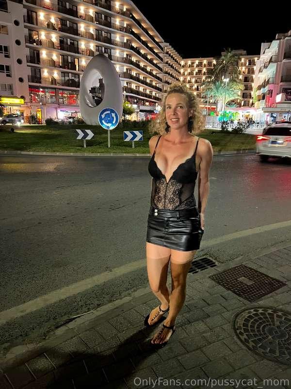 Ibizaaaa❤️ do you like my dress?