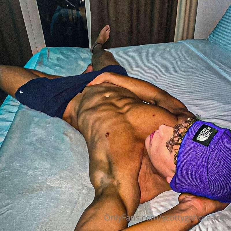 Make me your daddy 🤑