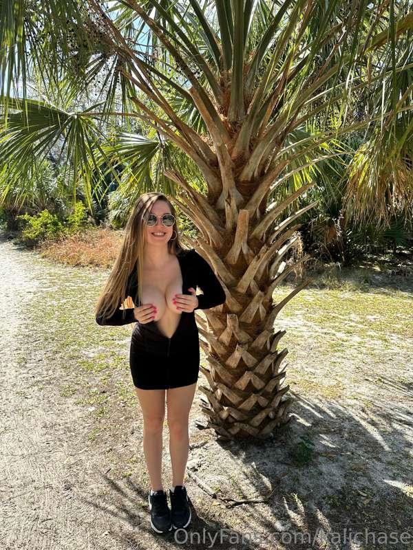 Flashing in the forest 😜