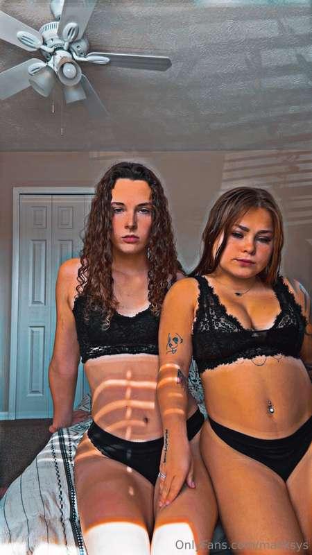 Whos pussy would you fuck and whose pussy would you eat?😍