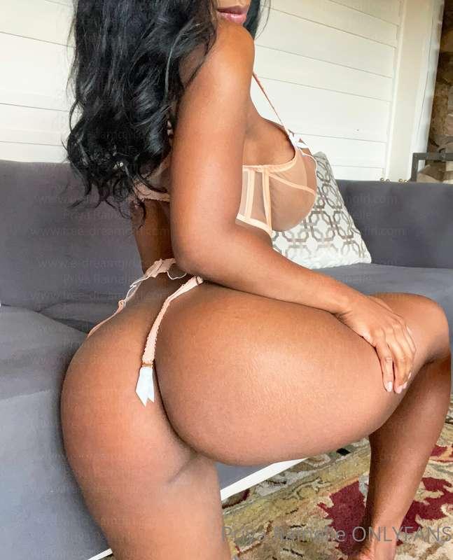 Is this seat taken? 😜