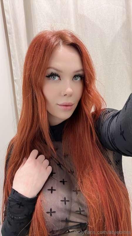 Hi there 🖤