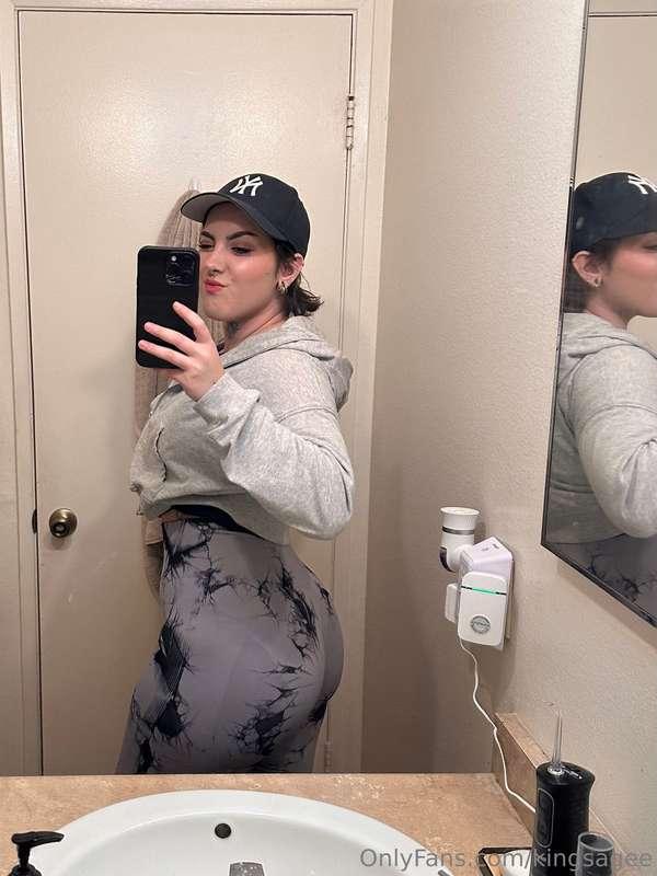 I need content suggestions 🙏 What do y’all wanna see most? 😳