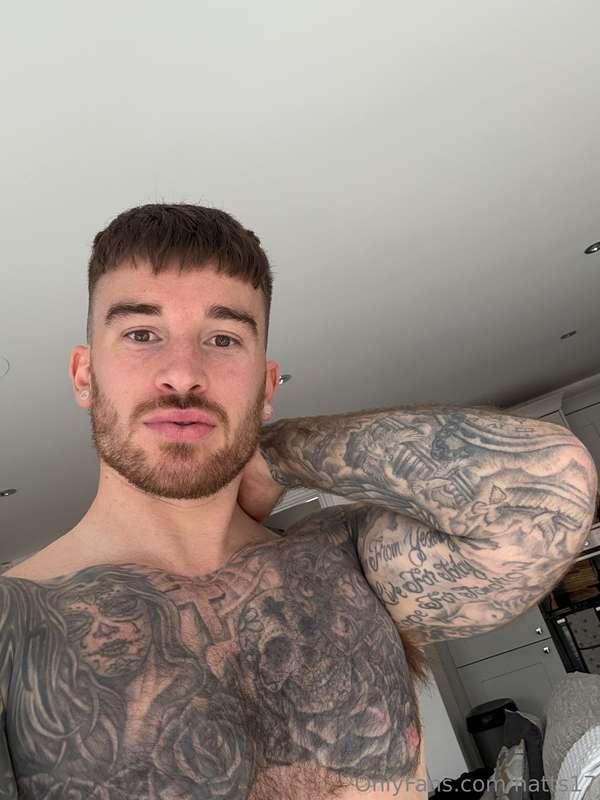 The face ➡️ The cock 