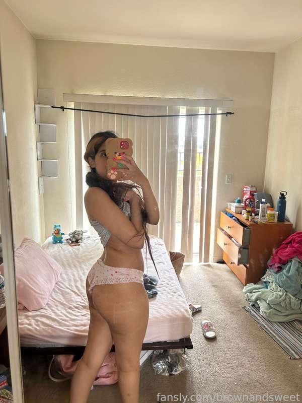 Do you like my #petite brown #Latina body? 🌸 #ass #tits


$3 sale come watch my outdoor content 💦