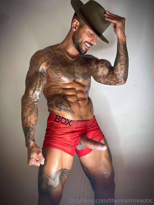 𝗜’𝗺 𝗻𝗼𝘁 𝗽𝗲𝗿𝗳𝗲𝗰𝘁, 𝗯𝘂𝘁 𝗺𝘆 𝗰𝗼𝗰𝗸 𝗺𝗶𝗴𝗵𝘁 𝗷𝘂𝘀𝘁 𝗯𝗲 🍆 🤣🤷🏽‍♂️
𝘘𝘶𝘦𝘴𝘵𝘪𝘰𝘯..