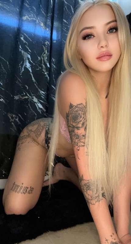 My first sextape EVER!!💗💗 I can’t believe I’m letting you se..