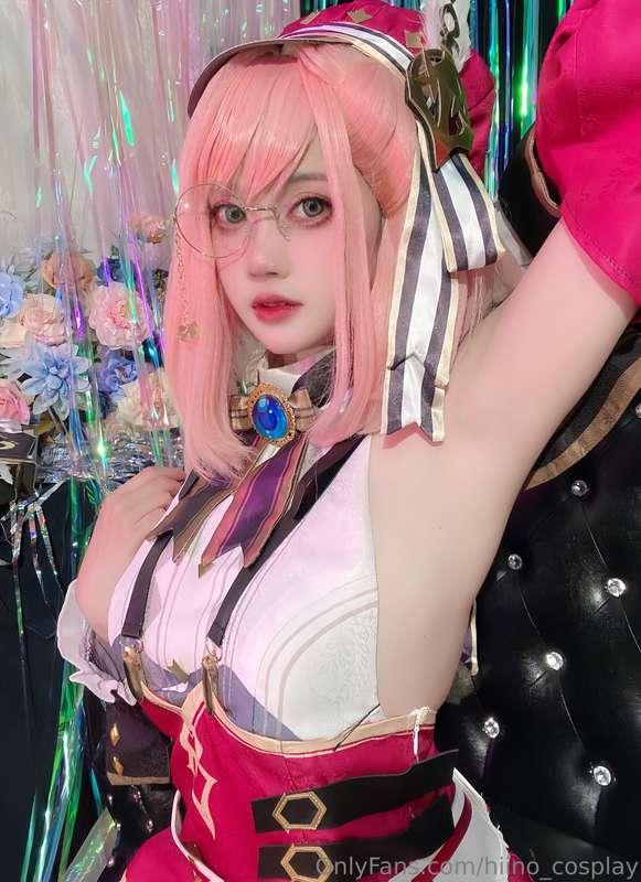 Is anyone a fan of armpits :3?