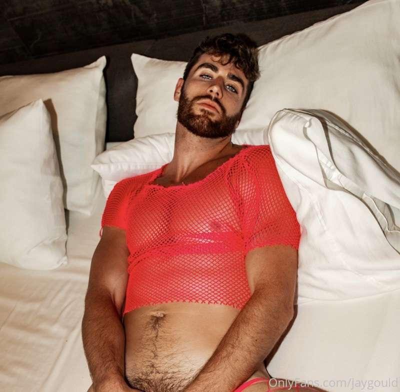 Happy Friday 😈 Can’t believe I’m sending these 😬 BUT f#ck it..
