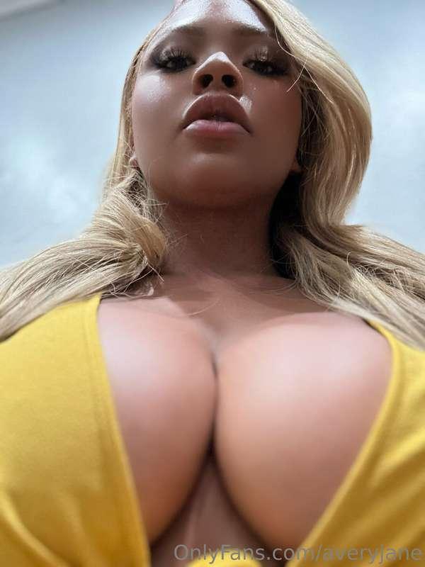Who's thirsty for some of this milk? 😏