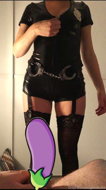 I have had a very naughty day guys... go check your inboxes ..