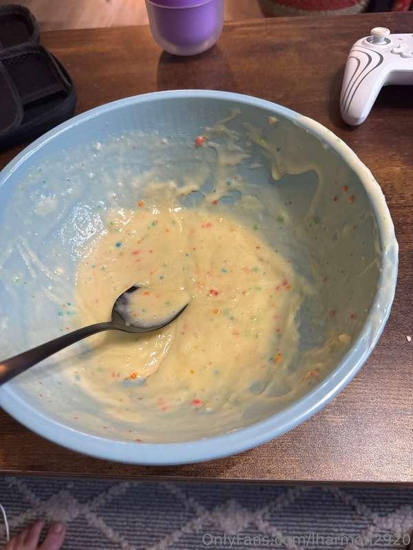 Just ate almost a whole bowl of cake batter. Once I finish w..
