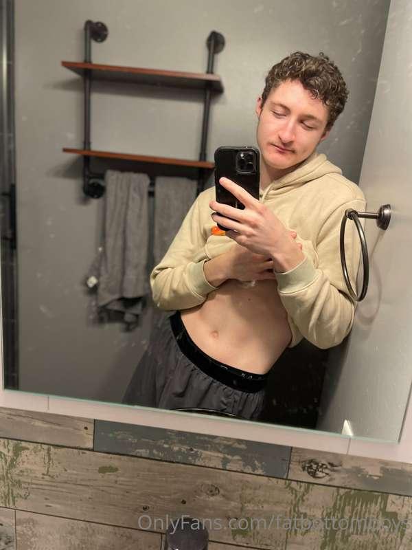 Made some new profile pics, nothing sexy but they look bette..