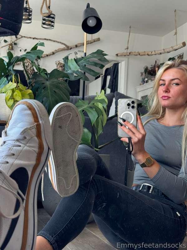 emmyfeetandsocks image #2