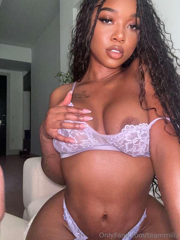 Page still free uploading new sextape!!@baddgyaldutch 