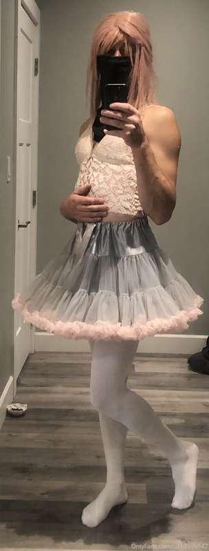 New pictures I took this morning 🤗 enjoy my pink sissy bimbo..