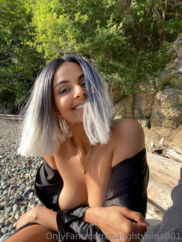 the beach has the happiest of vibes <3