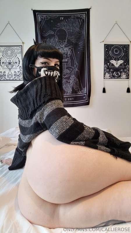 my booty says hey ;)