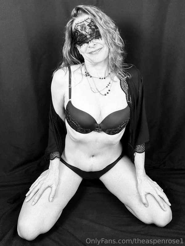 I’m feeling a little down this morning, so these black and w..