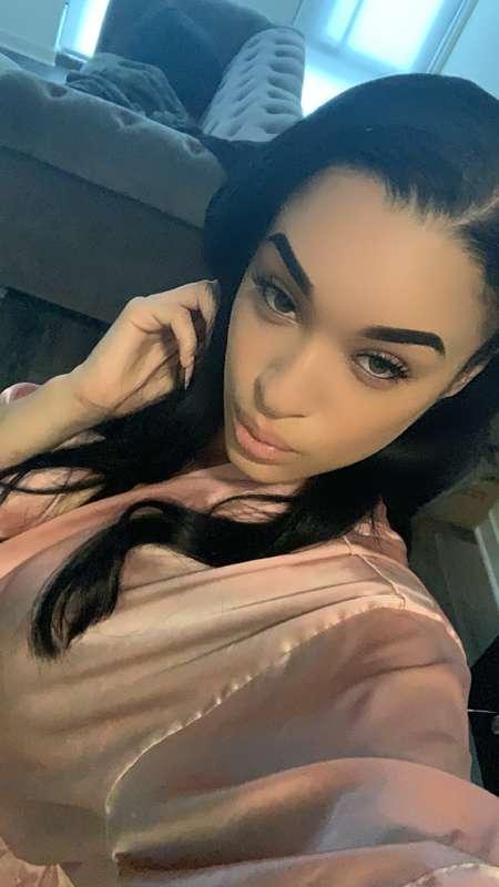 😈