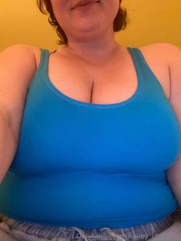 Swipe to take off my top 🤪