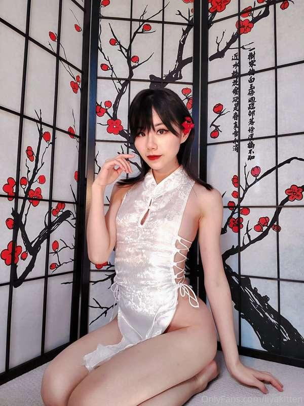🧧🧨 Happy Chinese New Year w/ no panty 🧨🧧