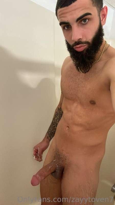 i’m kinda horny rn, who can i entertain