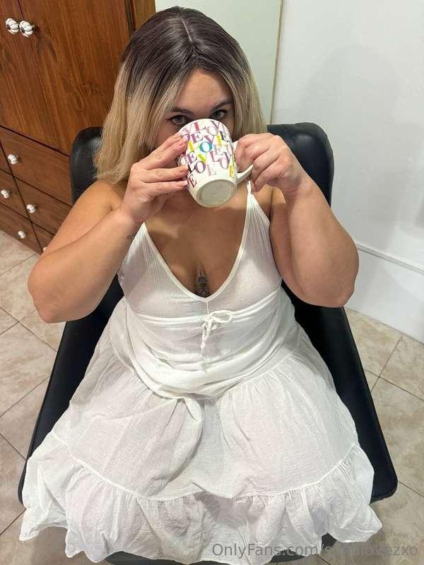 Coffee or me? Good morning! What are you up to today? Chat m..