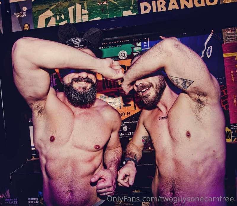 Armpit lovers? This one's for you… 💪💪
Follow our main accoun..