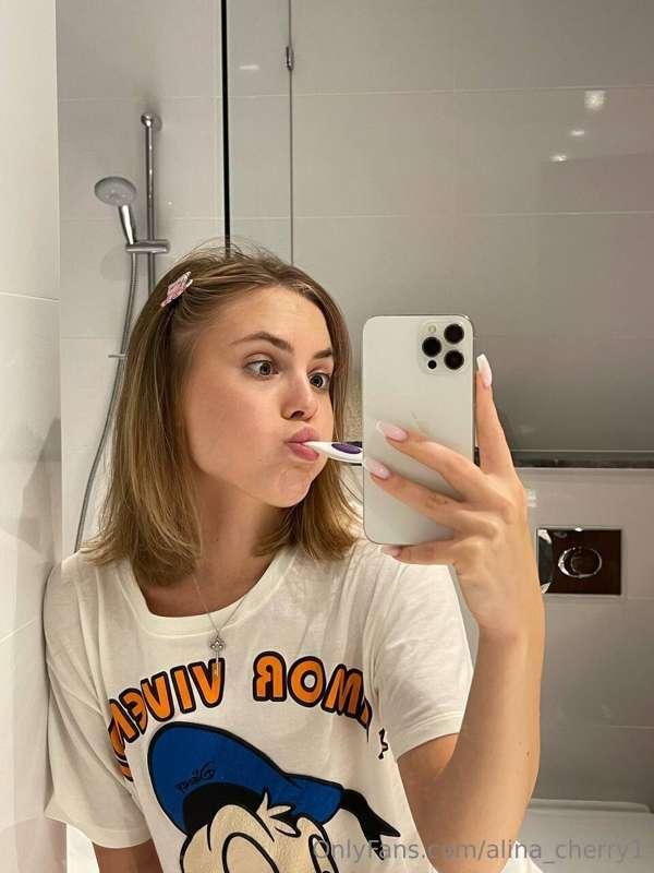 *LIVE SEXTING*
Cutie 😇@bestdreamgirl🟢ONLINE NOW🟢
You won't r..