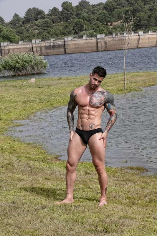 joancrisolphoto image #2