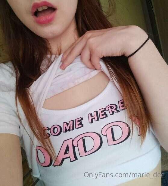 Naughty babe,want you to be her daddy,and spank here!Don't n..