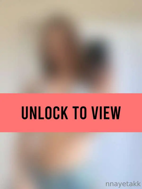 God I'm so ready for you to play in these sexy mirror pics💦🤤..
